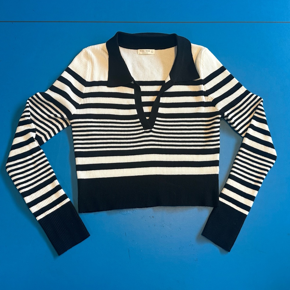 Cropped women’s stripped sweater